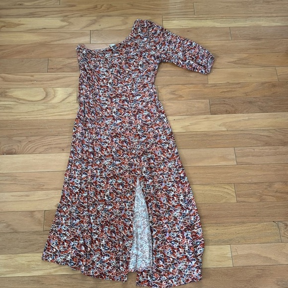 American Eagle Outfitters Dresses & Skirts - American Eagle | One-Shoulder Floral Dress | Slit | size M